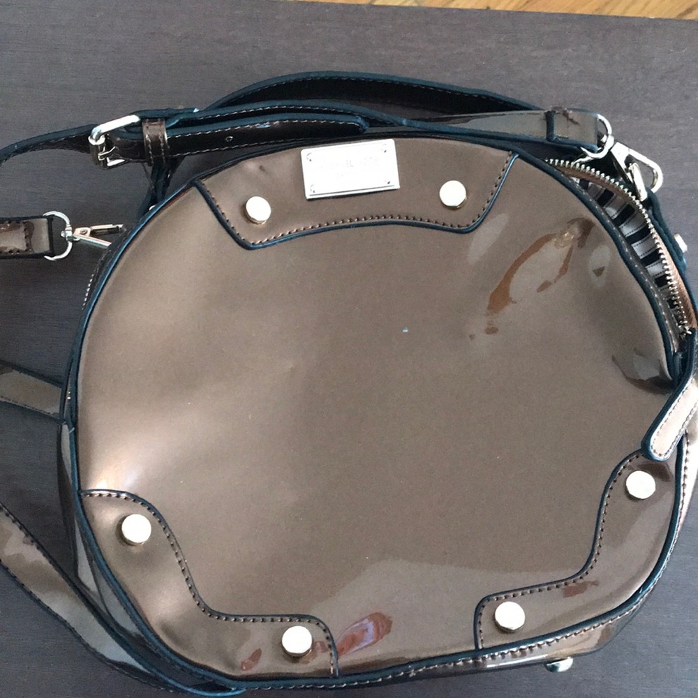 Purses - Picture 2 of 3